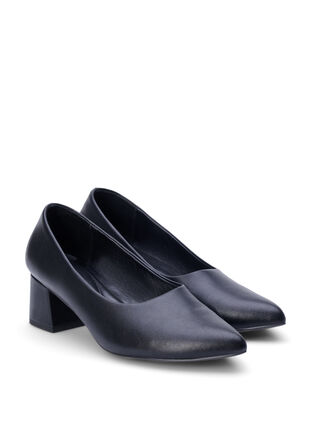 Zizzi Wide fit - Pumps i skinn med spetsig tå, Black, Packshot image number 1