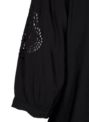 Zizzi Skjortblus med volanger och broderie anglaise, Black, Packshot image number 3