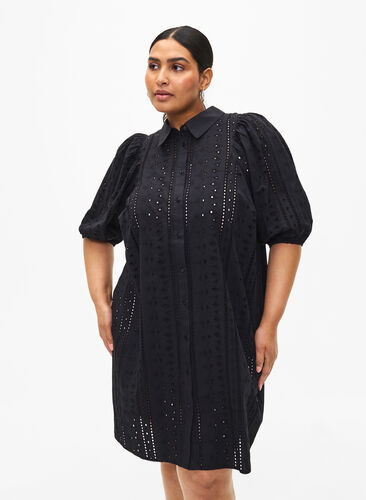 Zizzi Skjortklänning i bomull med broderi anglaise, Black, Model image number 0