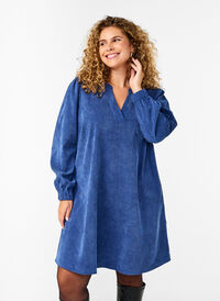 Kort sammetsklänning med långa ärmar, Sodalite Blue, Model