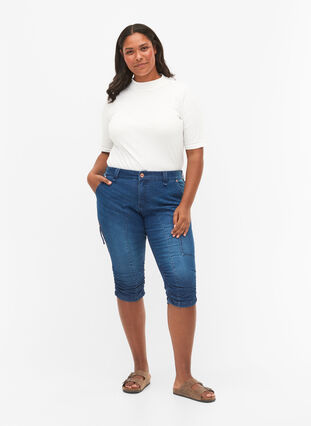 Zizzi Slim fit capri-jeans med fickor, Dark blue denim, Model image number 0