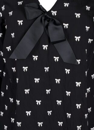 Zizzi Blus med rosetter och trekvartsärmar, Black White Bow, Packshot image number 2