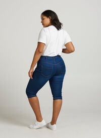 Slim fit Emily capri-jeans, Blue denim, Model