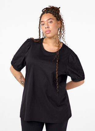 Zizzi Blus i ekologisk bomull med broderie anglaise-ärmar, Black, Model image number 0