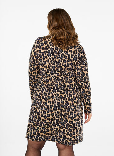 Zizzi FLASH - Långärmad klänning med turtleneck, Leopard Print, Model image number 1