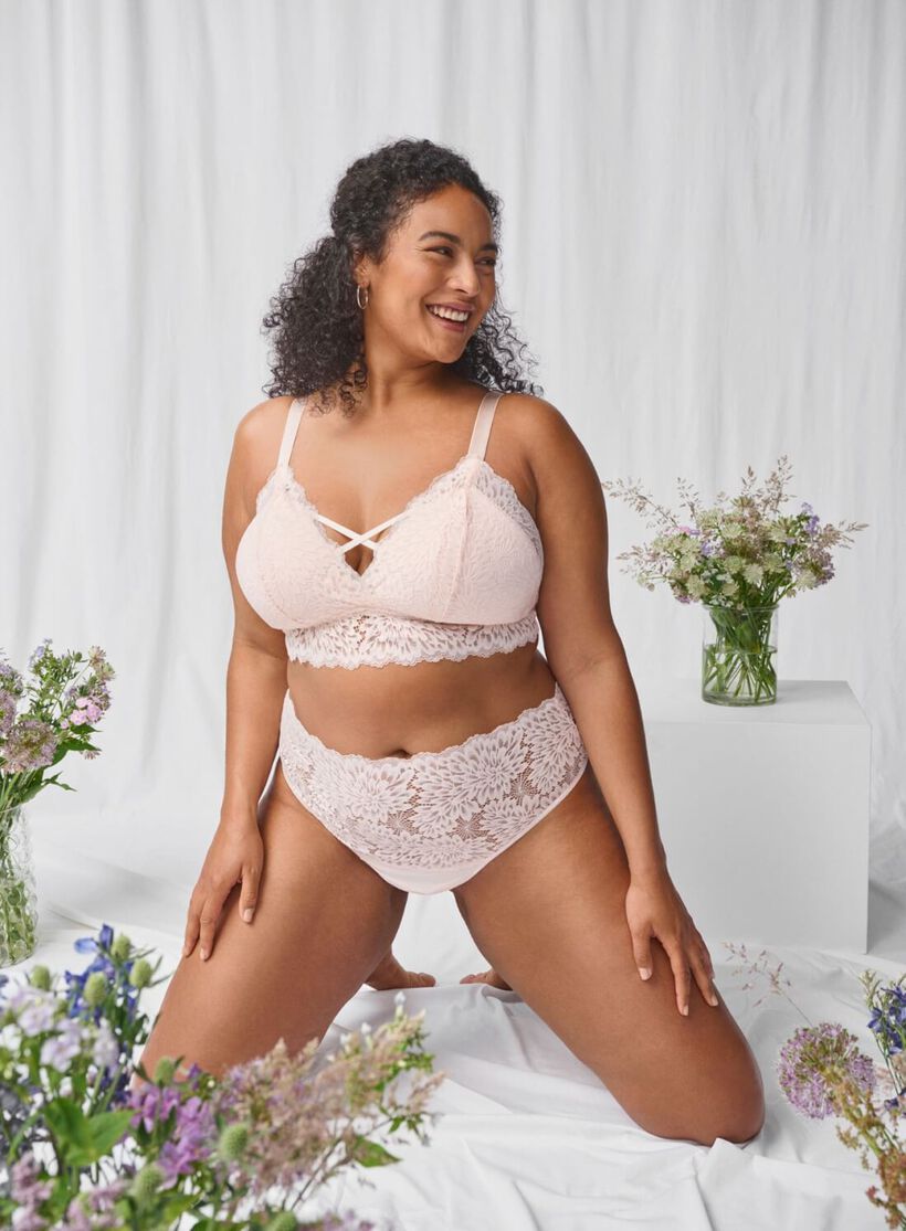 Zizzi Bralette med stringdetalj, , Model, 1