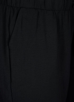 Zizzi Shorts med fickor och resår i midjan, Black, Packshot image number 2