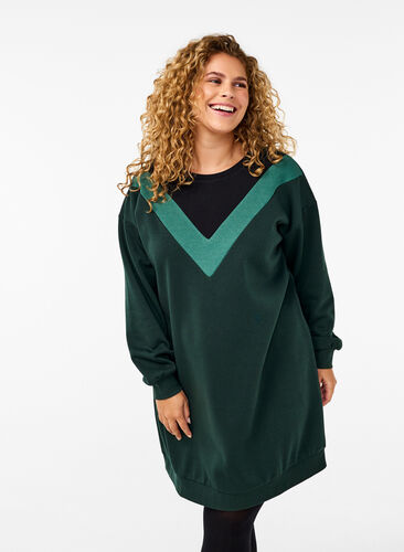 Zizzi Lång sweatshirt med färgblock, Scarab Color Block, Model image number 0