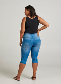 Slim fit Emily capri-jeans, Light blue denim, Model