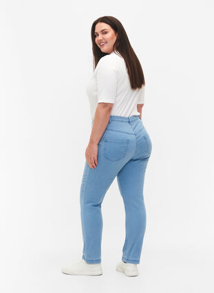 Zizzi Emily jeans med smal passform och normal midja, Ex Lt Blue, Model image number 1