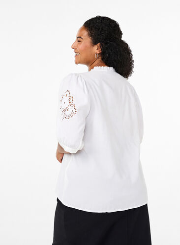 Zizzi Skjortblus med volanger och broderie anglaise, Bright White, Model image number 1