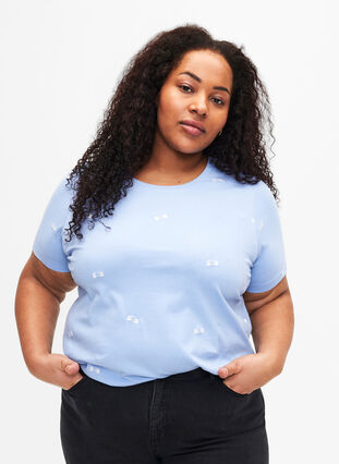 Zizzi T-shirt i ekologisk bomull med rosetter, Serenity W. Bow Emb., Model image number 0