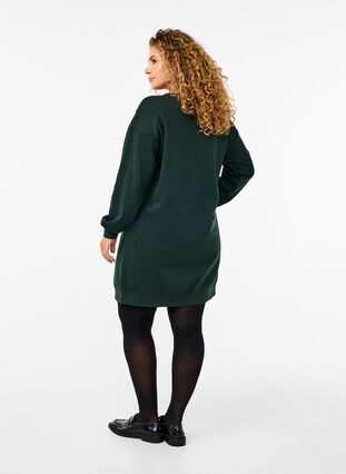 Zizzi Lång sweatshirt med färgblock, Scarab Color Block, Model image number 1