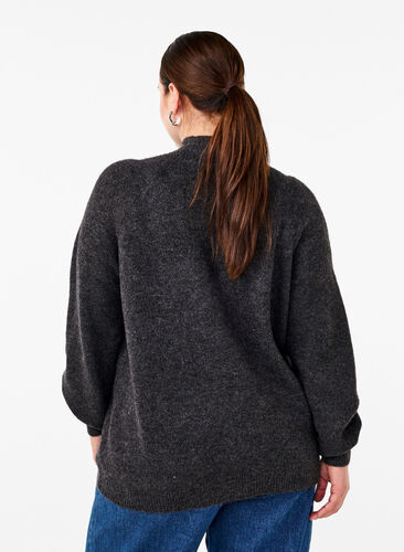 Zizzi Stickad blus med rosettdetalj, Dark Grey White Mel., Model image number 1