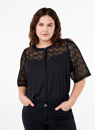 Zizzi Skjortblus med korta spetsärmar, Black, Model image number 0