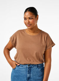 Kortärmad t-shirt i bomullsblandning, Coca Mocha, Model