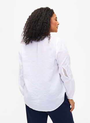 Zizzi Blus i TENCEL™ Modal med broderidetaljer, Bright White, Model image number 1