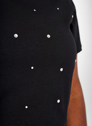 Zizzi T-shirt i bomull med strasstenar, Black, Model image number 2