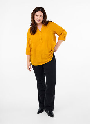 Zizzi Skjortblus i bomull med v-ringning, Golden Yellow, Model image number 2