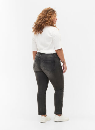Zizzi Slim fit Emily jeans med normalhög midja, Dark Grey Denim, Model image number 1