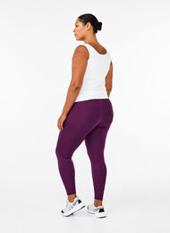 Basic leggings i viskos, Potent Purple, Model