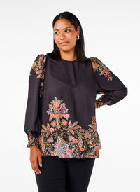 Blus med paisleymönster, Black Paisley, Model