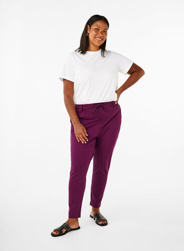 Zizzi Croppade Maddison byxor, Potent Purple, Model image number 0