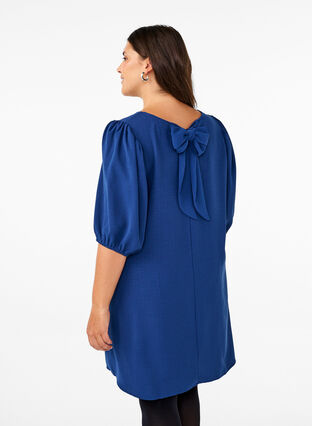 Zizzi Kort klänning med rosett baktill, Estate Blue, Model image number 1