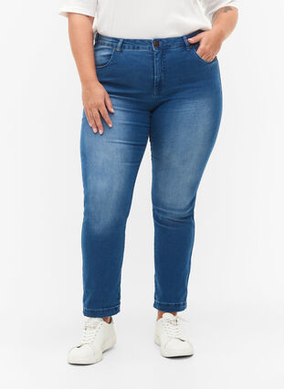 Zizzi Emily jeans med smal passform och normal midja, Light blue, Model image number 2