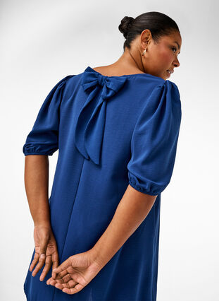 Zizzi Kort klänning med rosett baktill, Estate Blue, Image image number 0