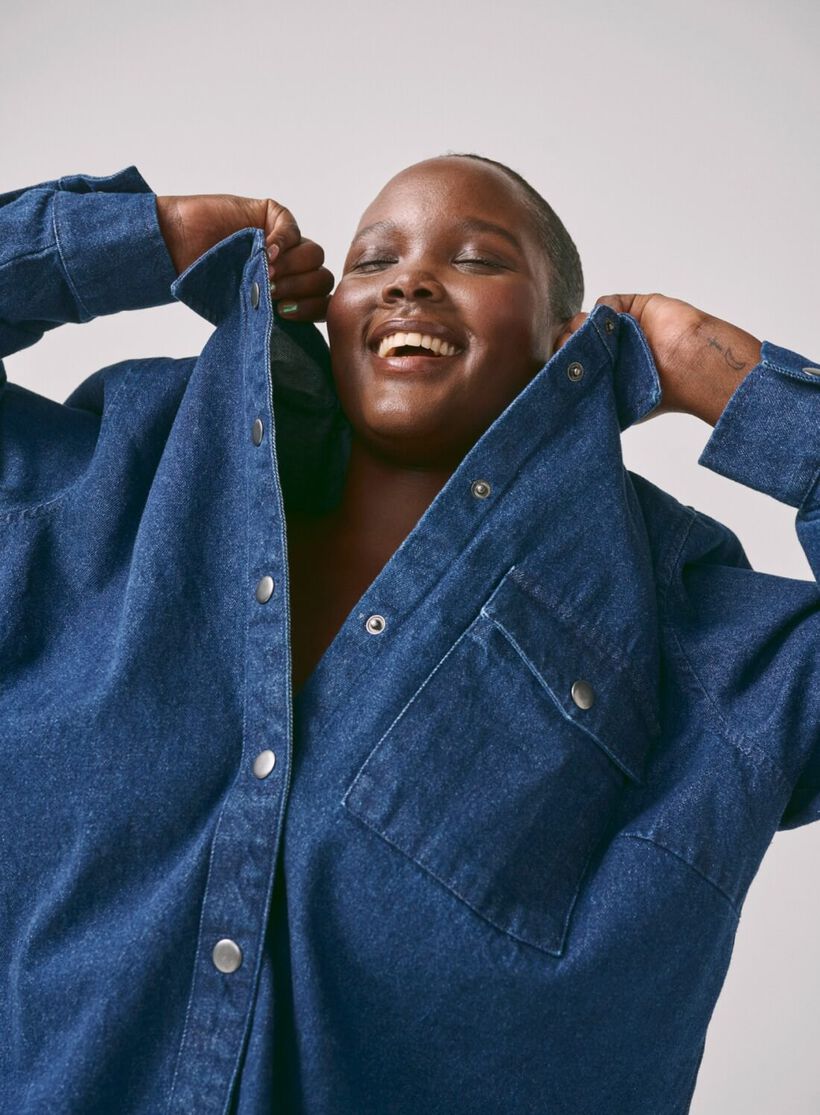 Zizzi Denimjacka med bröstficka, , Model, 2