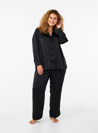 Zizzi Pyjamasbyxor i satin med resår i midjan, Black, Model image number 0