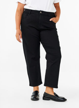 Zizzi Beskurna Vera jeans med rak passform, Black, Model image number 2