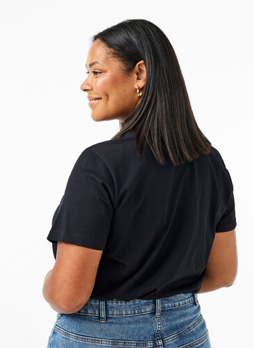 Zizzi Enkel t-shirt i bomull med rund halsringning, Black, Model image number 1