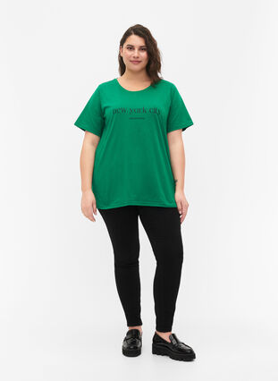 Zizzi T-shirt från FLASH med tryck, Jolly Green, Model image number 2