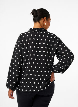 Zizzi Prickig skjorta med volanger, Black W. White Dot, Model image number 1