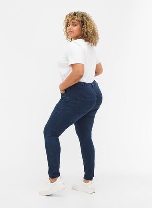 Zizzi Super slim Amy jeans med hög midja, Dark blue, Model image number 2