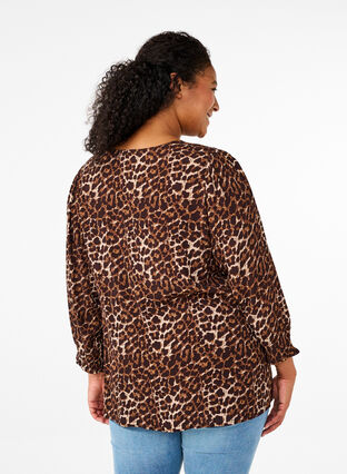 Zizzi Leopardmönstrad blus med trekvartsärm, Leo AOP, Model image number 1