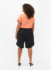 Lösa bermudashorts med smock, Black, Model