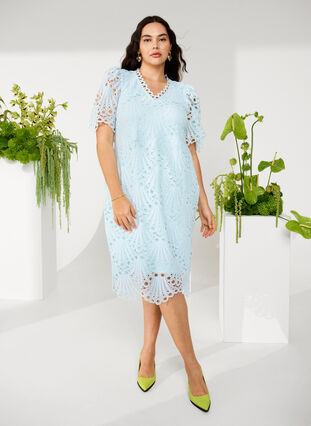 Zizzi Virkad klänning med korta ärmar, Delicate Blue, Image image number 0