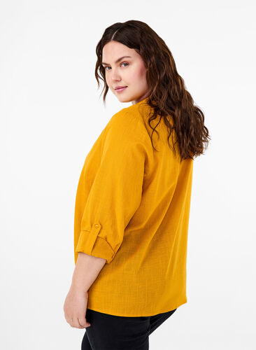 Zizzi Skjortblus i bomull med v-ringning, Golden Yellow, Model image number 1