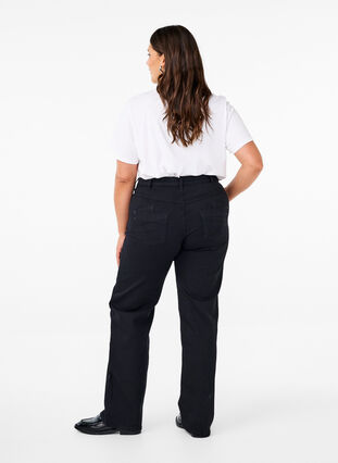 Zizzi Regular fit Gemma jeans med hög midja, Black, Model image number 2