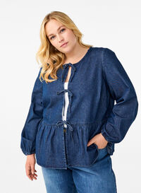 Peplum blus i denim med knytband, Dark Blue Denim, Model