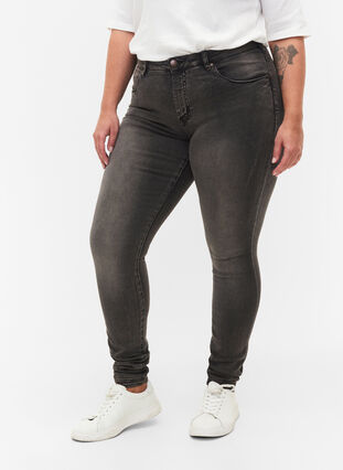 Zizzi Super slim Amy jeans med hög midja, Dark Grey Denim, Model image number 2