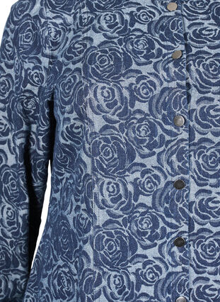 Zizzi Denimskjorta med rosenmönster, Denim Rose AOP, Packshot image number 2